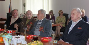 Поздравление ветеранов в Даниловском районе