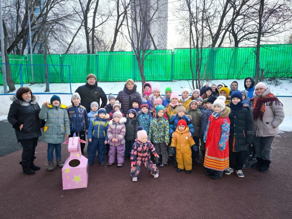 «Масленица у ворот, гуляй народ»: горожане отметили Масленицу в СЦ «Планета Семьи». Фото предоставили представители пресс-службы Семейного центра «Планета Семьи»