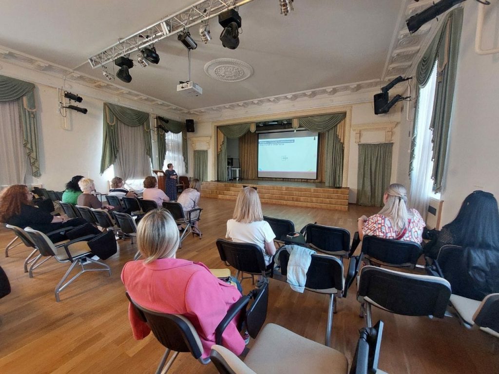 Лекция по моральной подготовке к ОГЭ и ЕГЭ прошла в школе №1257. Фото: страница школы №1257 в социальных сетях