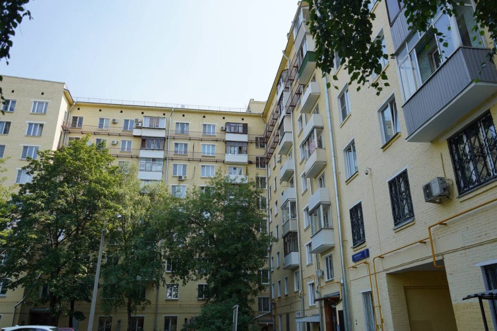 Благоустройство дворов провели в Даниловском районе. Фото: Анна Быкова, «Вечерняя Москва»