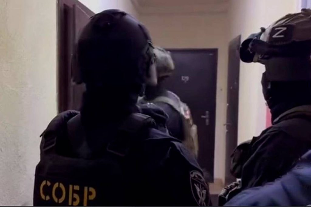 При участии СОБР Росгвардии пресечена мошенническая схема обмана пенсионеров. Фото: пресс-служба Росгвардии