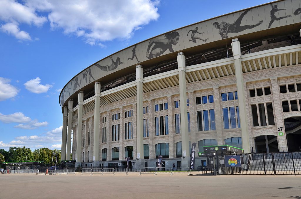 8 августа в «Лужниках» стартуют бесплатные тренировки на всесезонном льду. Фото: Анна Быкова, «Вечерняя Москва»