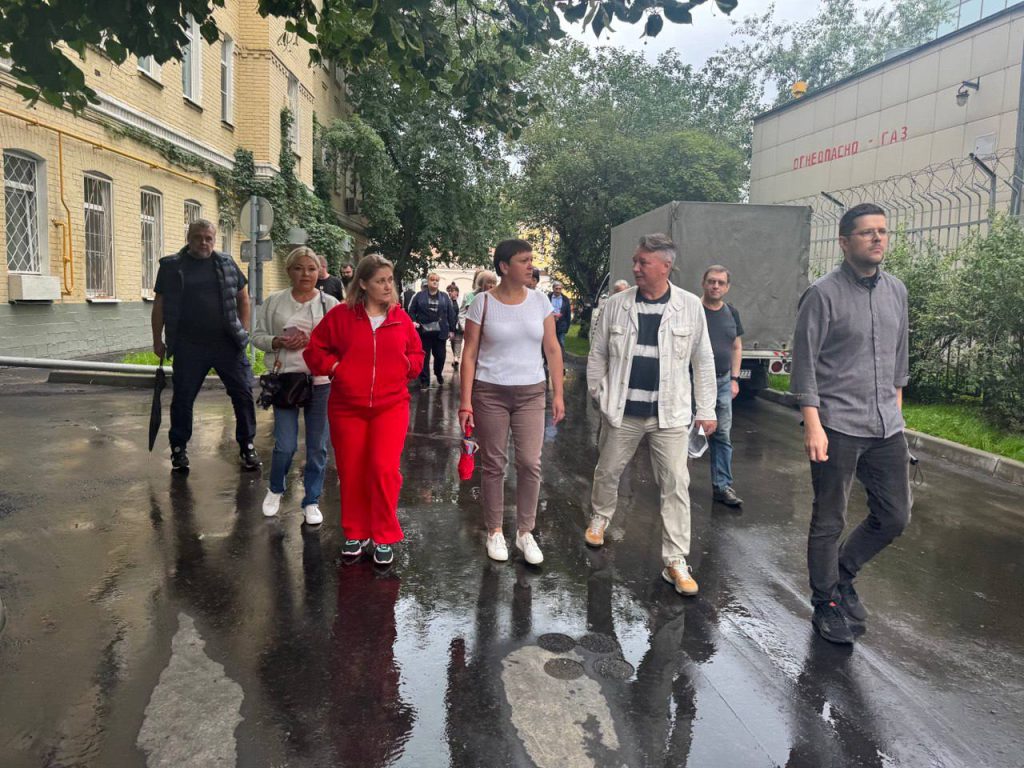 Еженедельный обход территории прошел в Даниловском районе. Фото: Telegram-канал управы Даниловского района.