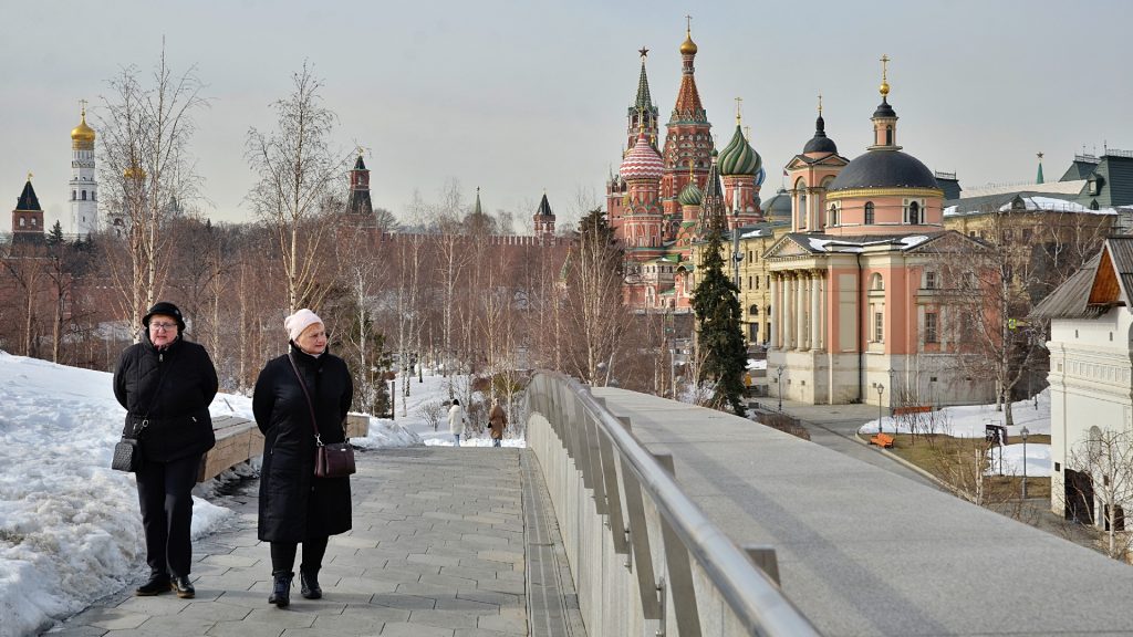 Представители Культурного центра ЗИЛ пригласили на пешеходную экскурсию. Фото: Анна Быкова, «Вечерняя Москва»
