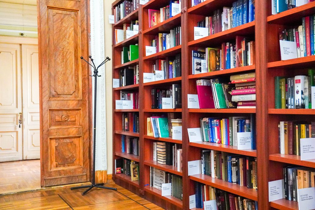 Встреча с писательницей пройдет в Культурном центре ЗИЛ. Фото: Ксения Догонашева, «Вечерняя Москва»