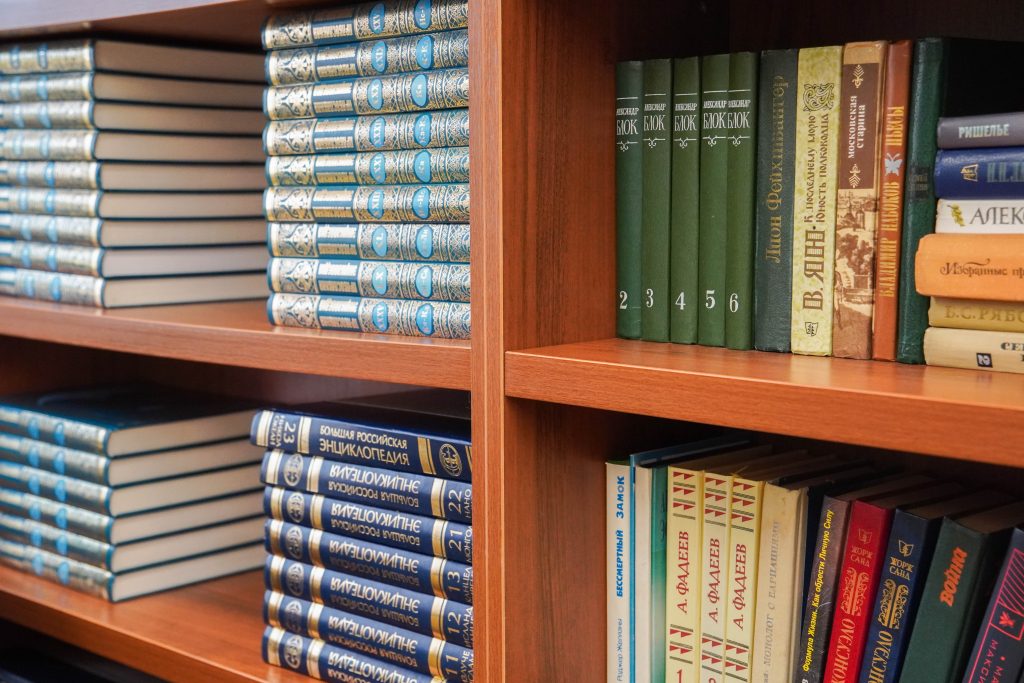 Обсуждение романа состоится в литературном клубе Галереи «На Шаболовке». Фото: Ксения Догонашева, «Вечерняя Москва»