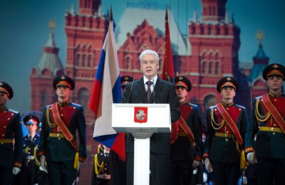 Сергей Собянини вручил Флаг кадетам Москвы