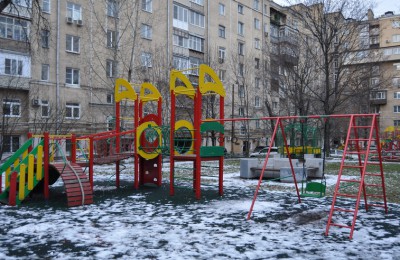 Детская площадка на улице Шухова