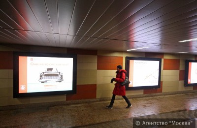 Количество видеоэкранов с картой метро увеличат в столичных подземных переходах