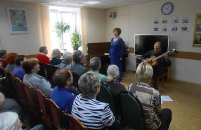 Для жителей Даниловского района провели праздничный концерт в филиале ТЦСО «Коломенское»