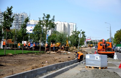 Строительные работы на Варшавском шоссе