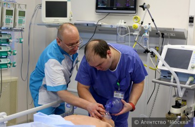 Обучение в симуляционном центре Боткинской больницы пройдут более семи тысяч медиков