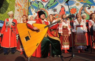 Участники фестиваля "Русское поле"