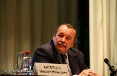 Префект ЮАО Алексей Челышев обсудил с жителями программу реновации