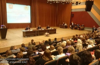 Префект ЮАО Алексей Челышев рассказал о реновации на встрече с жителями округа