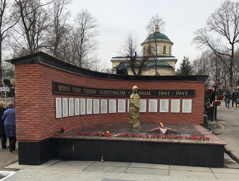 Даниловское кладбище, мемориально-патронатная акция, День Героев Отечества