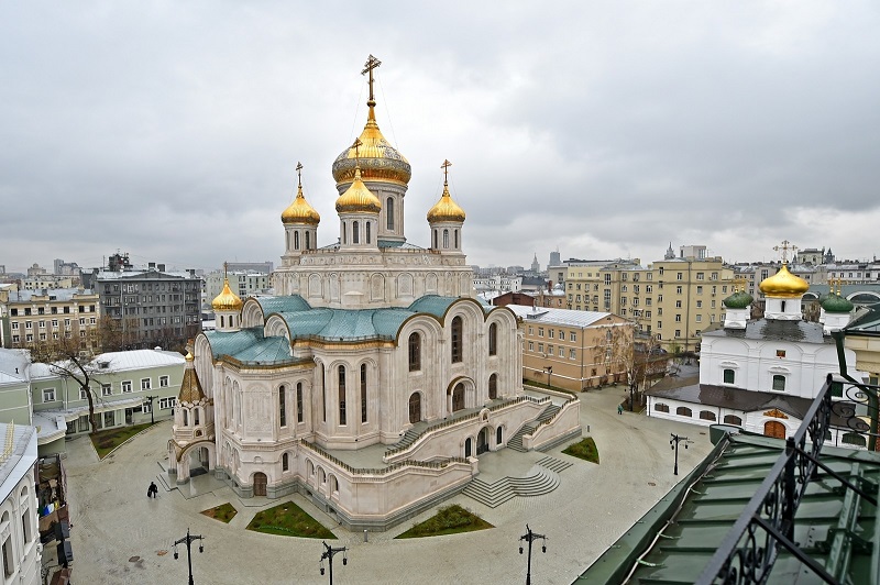 Храм в честь святых царственных страстотерпцев на Войковской