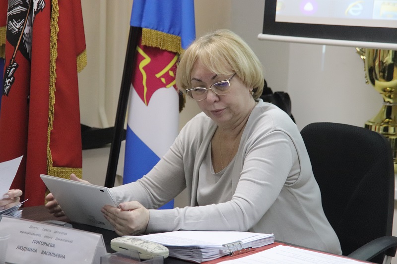 Людмила Григорьева, совет депутатов, отчет главы МО