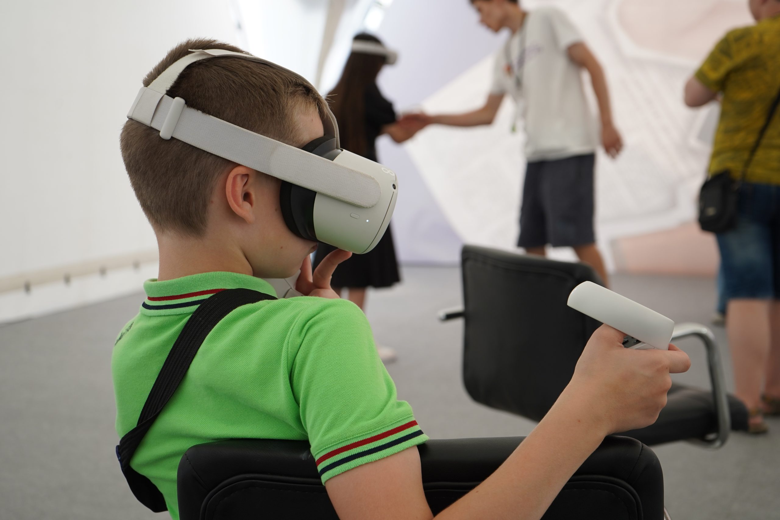 Vr анимация. VR галерея. VR Gallery в Москве. Короткометражка виртуальная реальность. VR лаборатории дополнительного образования.