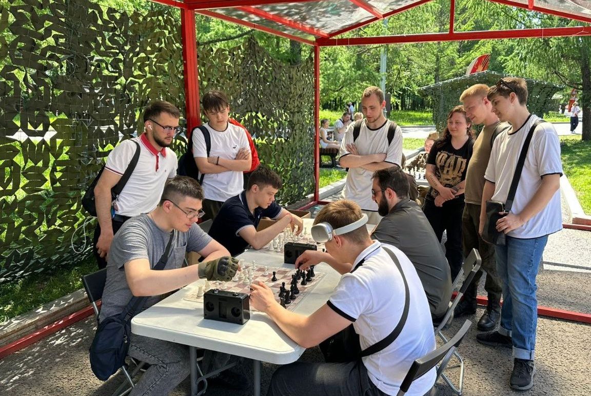 Студенты МТК имени Ивана Лихачева посетили Фестиваль Кадетского движения Москвы. Фото: страница МТК имени Ивана Лихачева в социальных сетях