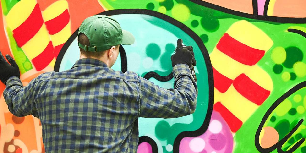 Жители Москвы выберут 11 победителей, чьи работы украсят фасады зданий в различных районах столицы. Фото: сайт мэра Москвы