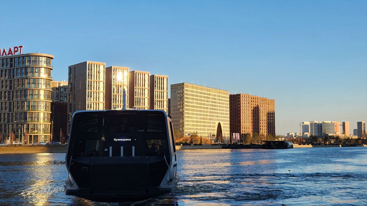 Активисты Москомархитектуры организуют экскурсию по промышленным территориям. Фото: Алина Моисеенко, «Вечерняя Москва»