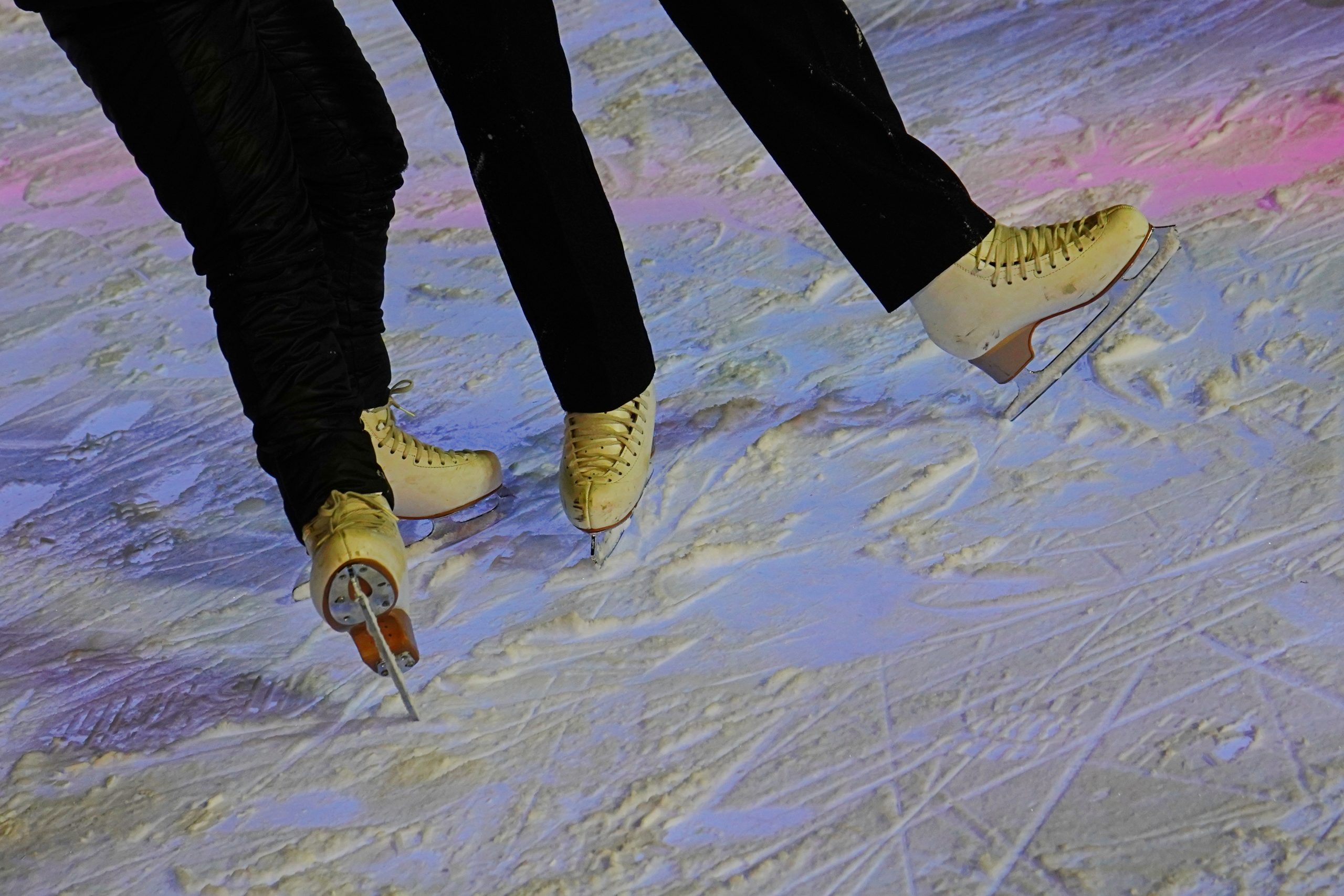 По всему городу: на площадках «Московских сезонов» будут работать бесплатные катки.. Фото: Анна Быкова, «Вечерняя Москва»