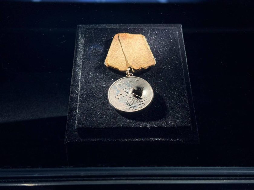 Судьи Москвы почтили память героев на Поклонной горе. Фото: Пресс служба Департамента по обеспечению деятельности мировых судей г. Москвы / Пресс служба ведомства