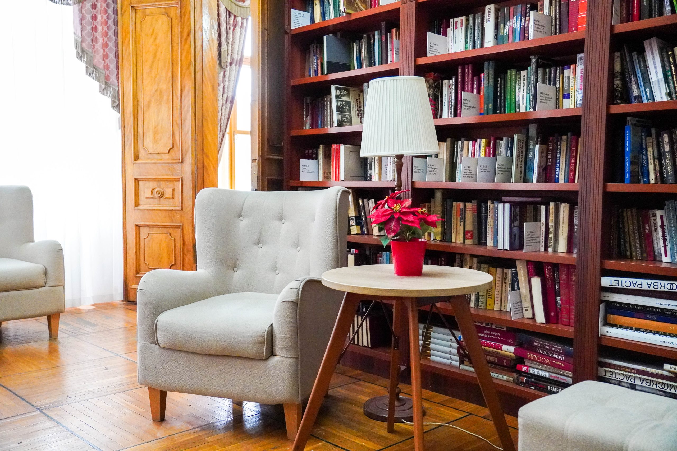 Заседание членов книжного клуба состоится в Культурном центре ЗИЛ. Фото: Ксения Догонашева, «Вечерняя Москва»