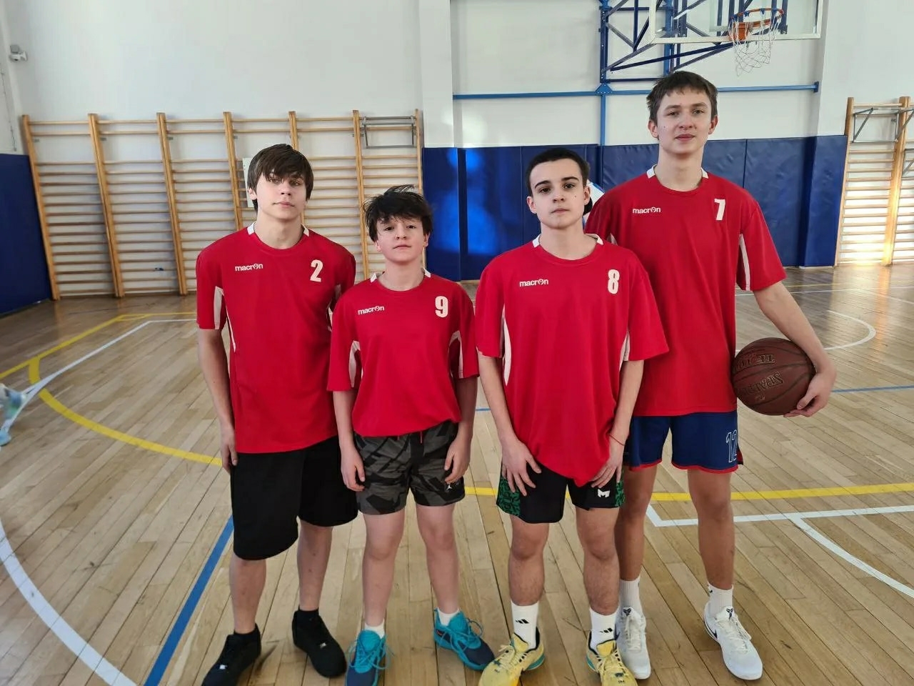 Спортивная команда школы №1257 показала успехи на турнире по баскетболу. Фото: страница школы №1257 в социальных сетях