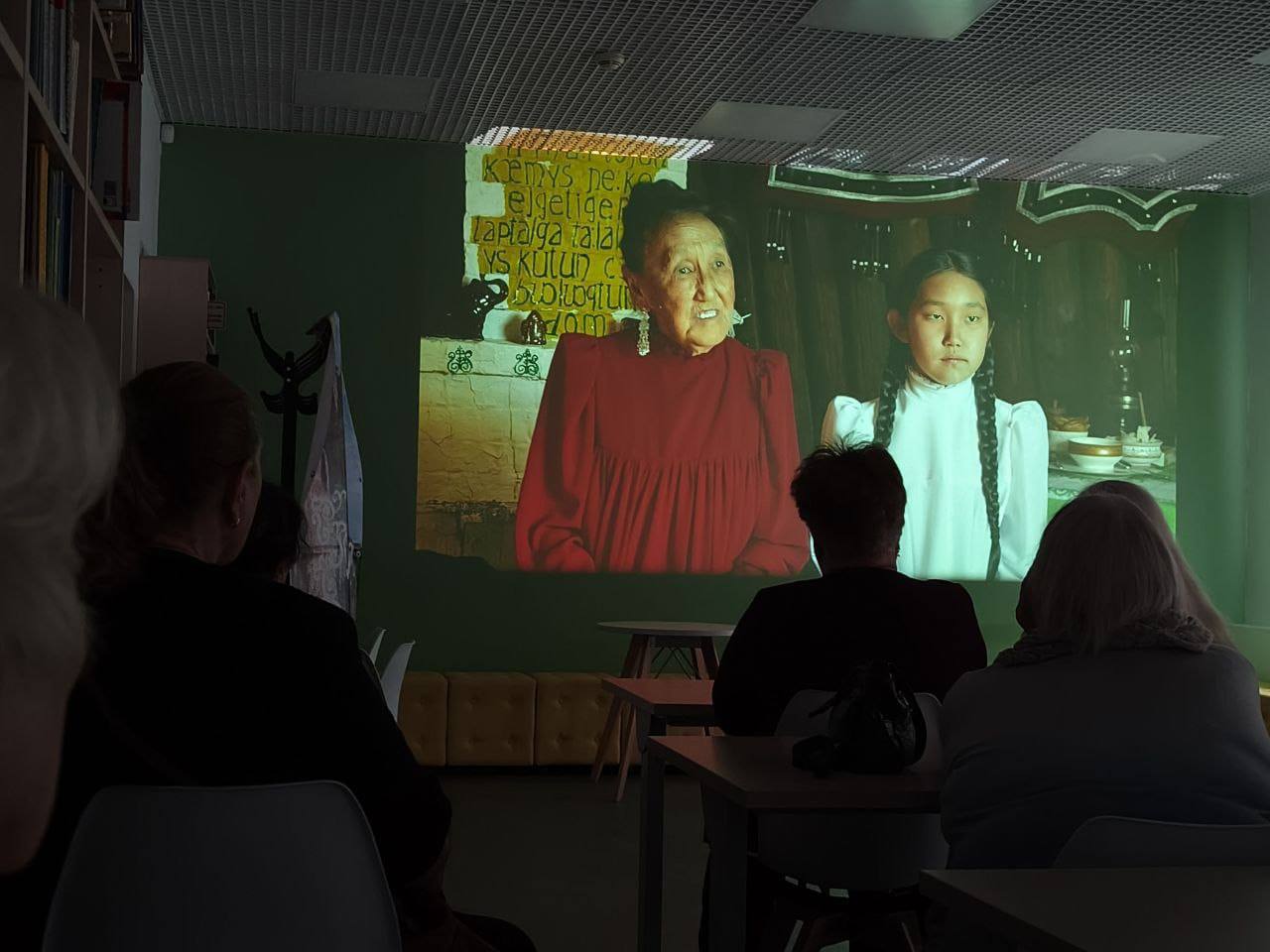 Показ документального фильма состоялся в библиотеке №163. Фото: предоставила главный библиотекарь Соколова Алла